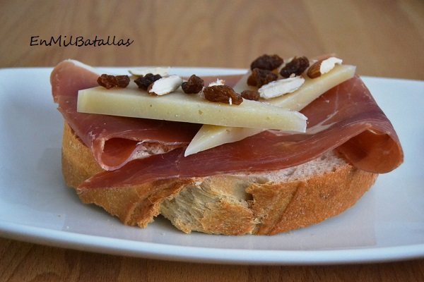 Montaditos de jamón con queso de oveja - En Mil Batallas