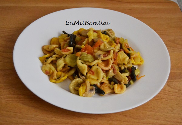 Orecchiette arcobaleno con champiñones - En Mil Batallas