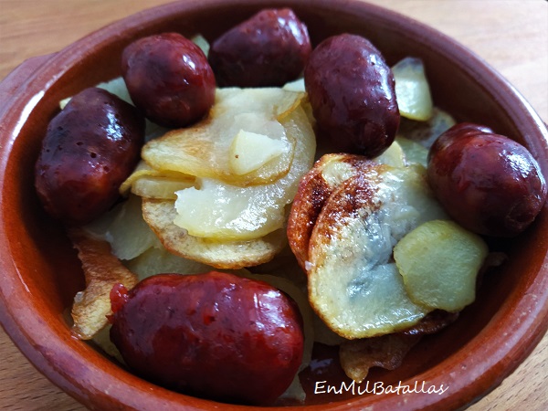 Patatas confitadas con choricitos