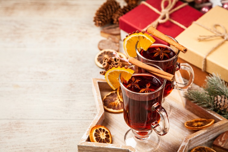 Con qué servir el vino caliente especiado de Navidad - El Jardín de Venus